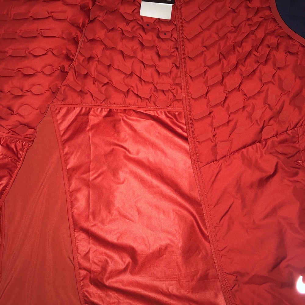 Nike AeroLoft ventilated vest - Picture 4 of 8